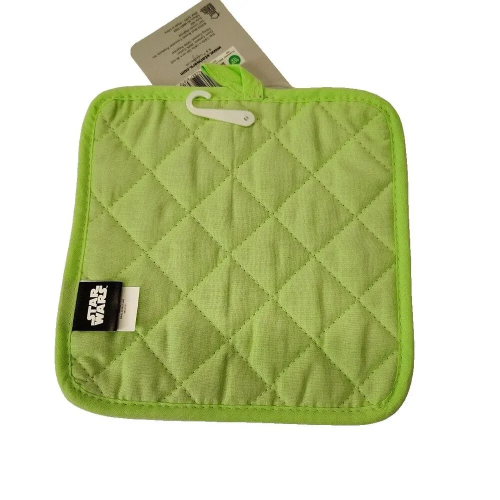 Disney Mandalorian Baby Yoda Grogu Kitchen Towel Pot Holder Green White 2 Pieces